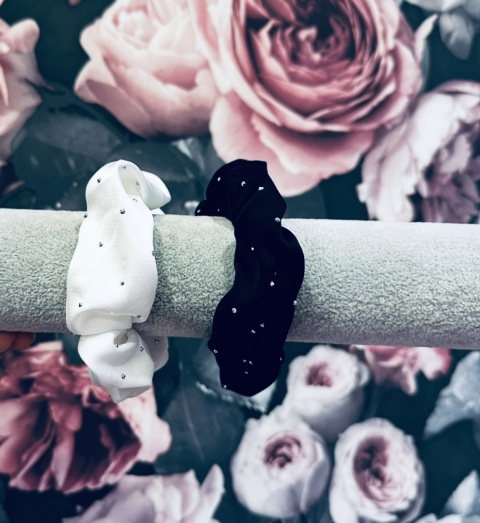 GUMKA FROTKA CYRKONIE BIAŁA