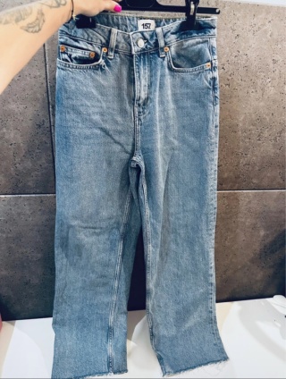 SPODNIE JEANSOWE