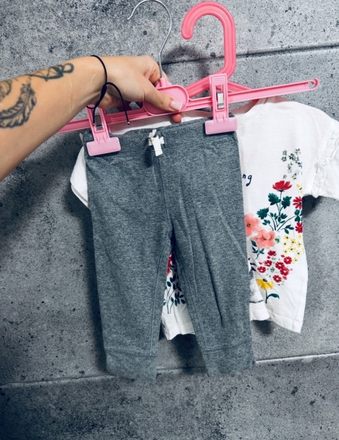 KOMPLET BLUZKA + LEGGINSY CARTER'S