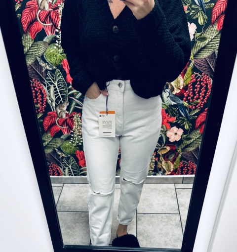 SPODNIE JEANSOWE MOM PULL&BEAR