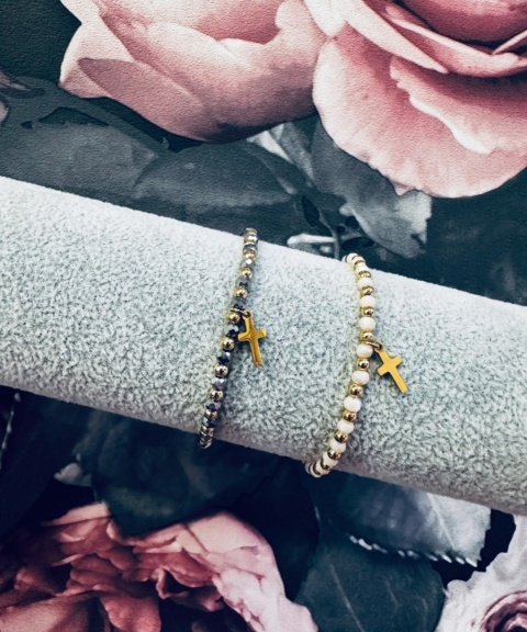 BRANSOLETKA KORALIKI KRZYŻ