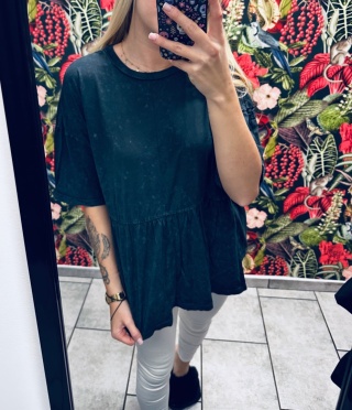 BLUZKA Z FALBANĄ ASOS