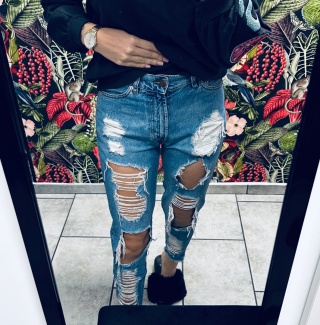 SPODNIE JEANSOWE MOM PULL&BEAR