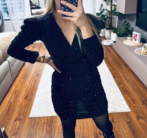 SUKIENKA CZARNA CYRKONIE