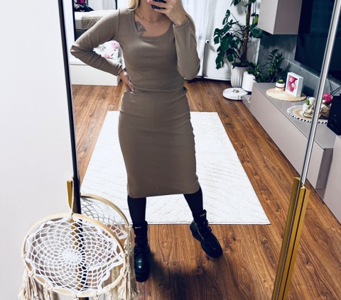 SUKIENKA MIDI PRĄŻEK BEŻ