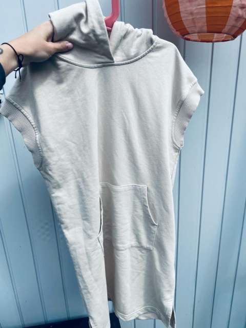 SUKIENKA LINDEX 146/152